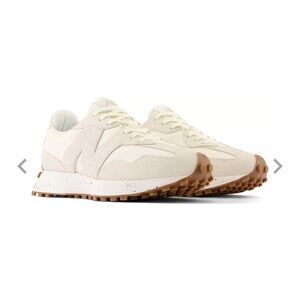 New Balance Women's 327 Shoes